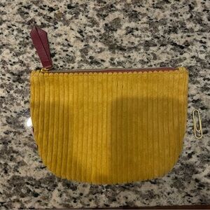 4 for 20$ IPSY Corduroy makeup bag